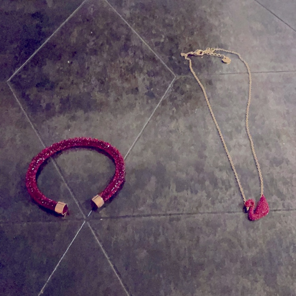 Swarovski red swan necklace and bracelet set.